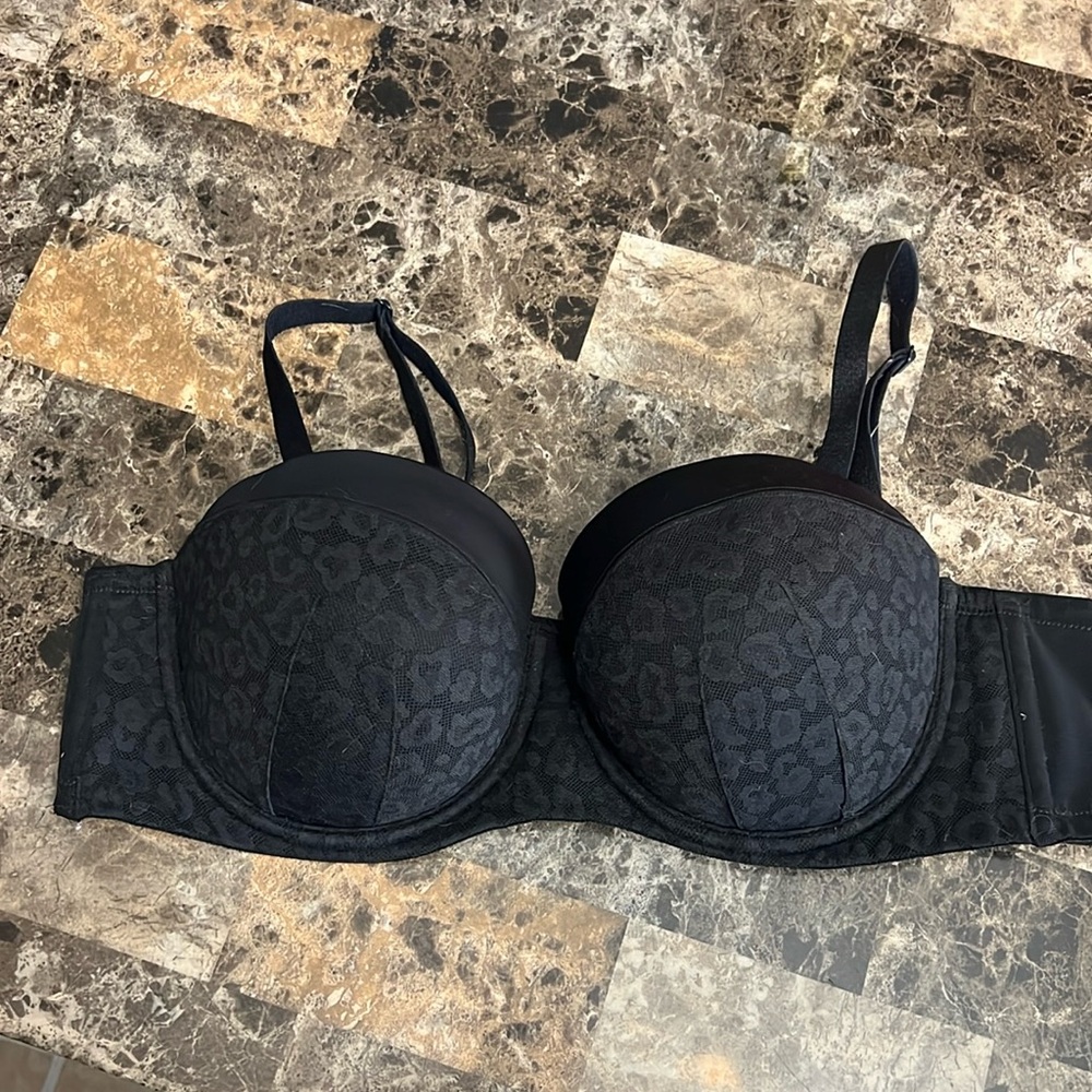 Torrid bra black with black size 40c